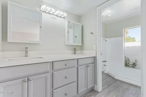 2320 E Shangri La Rd, Phoenix, AZ 85028 photo 33