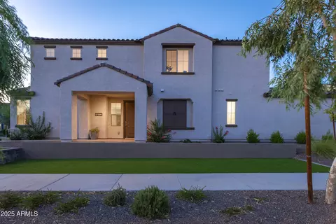 1922 W Chisum Trl, Phoenix, AZ 85085