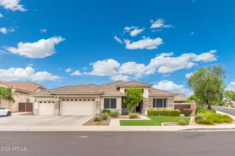 8606 W Pontiac Dr, Peoria, AZ 85382