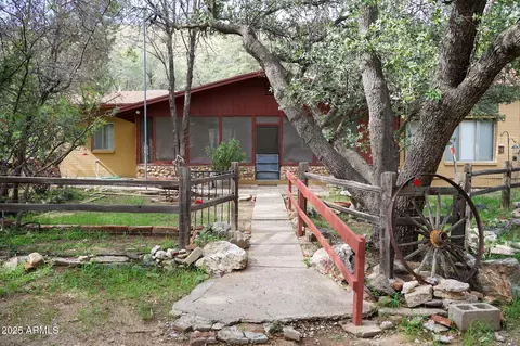 37 E Brown Canyon Rd, Hereford, AZ 85615