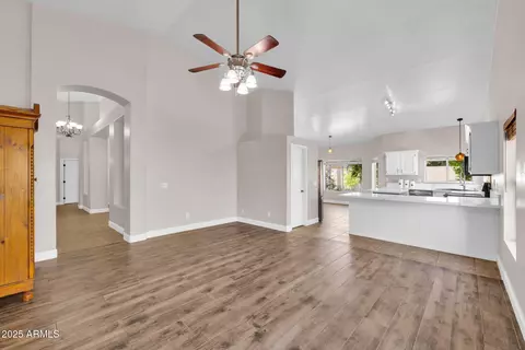 Living - 758 S Lagoon Dr, Gilbert, AZ 85233 photo 10 of 12