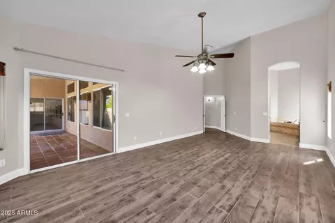 Living - 758 S Lagoon Dr, Gilbert, AZ 85233 photo 6 of 12