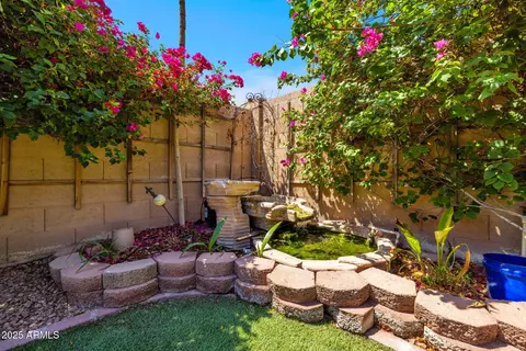 Exterior - 758 S Lagoon Dr, Gilbert, AZ 85233 photo 9 of 17