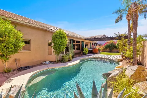 Exterior - 758 S Lagoon Dr, Gilbert, AZ 85233 photo 14 of 17