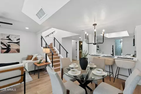 Dining - 815 E Grovers Ave #17, Phoenix, AZ 85022 photo 2 of 2
