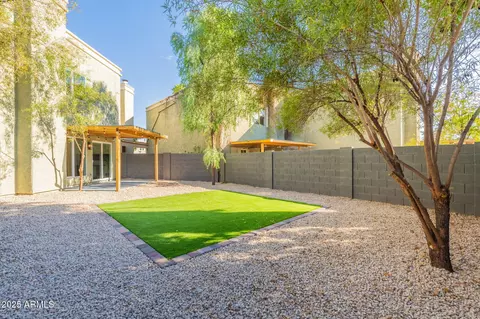 Exterior - 815 E Grovers Ave #17, Phoenix, AZ 85022 photo 1 of 2