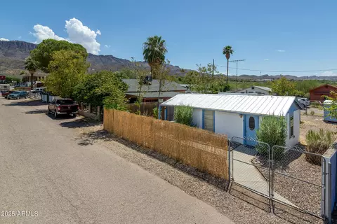 313 W Palma St, Superior, AZ 85173