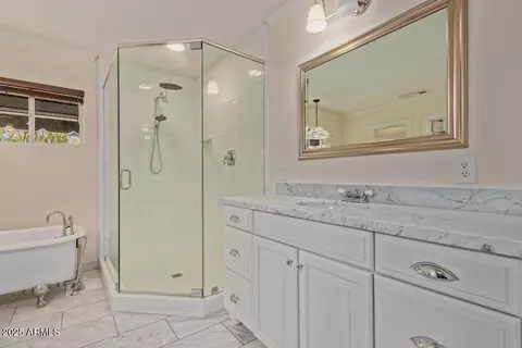Bath - 152 W 2nd St, Mesa, AZ 85201 photo 1 of 4