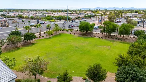 View/Area - 1555 S Loren Ln, Gilbert, AZ 85296 photo 9 of 9