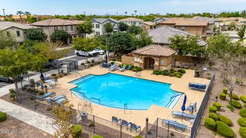Exterior - 1555 S Loren Ln, Gilbert, AZ 85296 photo 18 of 18