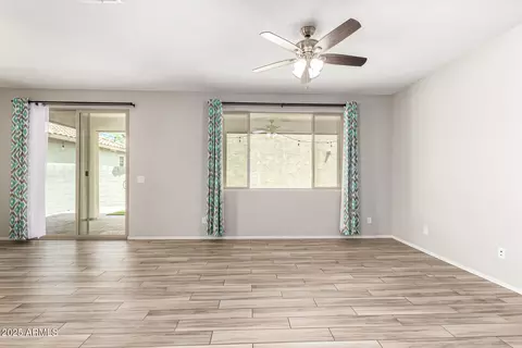 Living - 1555 S Loren Ln, Gilbert, AZ 85296 photo 3 of 8