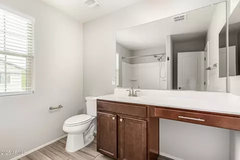 Bath - 1555 S Loren Ln, Gilbert, AZ 85296 photo 2 of 2