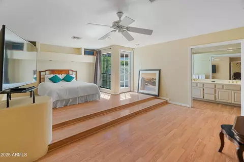 Bedroom - 560 W Montebello Ave, Phoenix, AZ 85013 photo 2 of 7