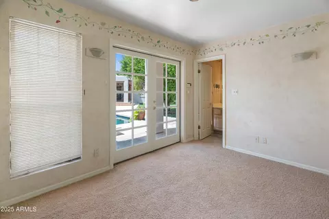 Bedroom - 560 W Montebello Ave, Phoenix, AZ 85013 photo 7 of 7