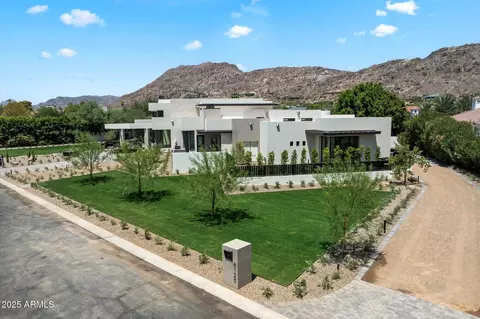 6120 E Redwing Rd, Paradise Valley, AZ 85253