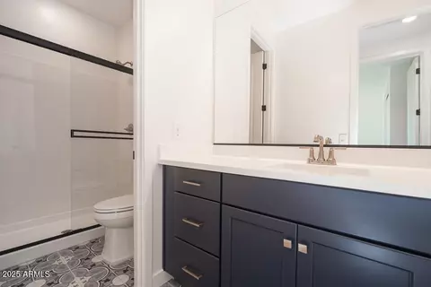 Bath - 1232 E Tonto Dr, Gilbert, AZ 85298 photo 2 of 5