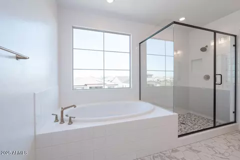 Bath - 1232 E Tonto Dr, Gilbert, AZ 85298 photo 4 of 5