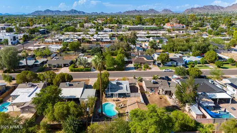 View/Area - 1221 E Oregon Ave, Phoenix, AZ 85014 photo 1 of 1