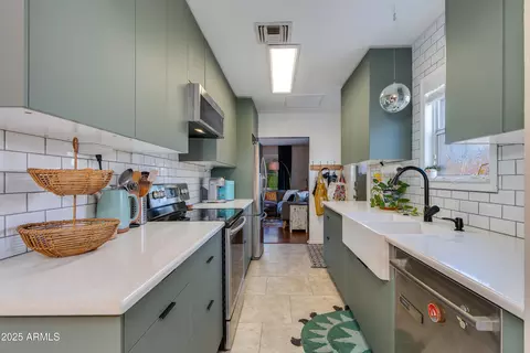 Kitchen - 1221 E Oregon Ave, Phoenix, AZ 85014 photo 1 of 2