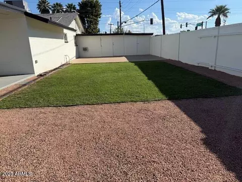 Exterior - 2236 W Thomas Rd, Phoenix, AZ 85015 photo 4 of 5