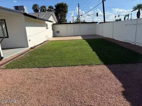Exterior - 2236 W Thomas Rd, Phoenix, AZ 85015 photo 5 of 5