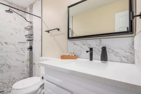 Bath - 2236 W Thomas Rd, Phoenix, AZ 85015 photo 3 of 3