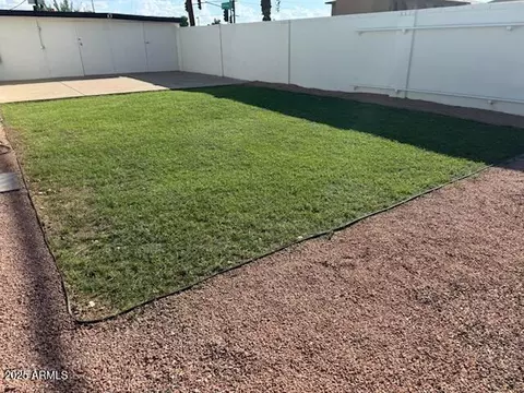 Exterior - 2236 W Thomas Rd, Phoenix, AZ 85015 photo 3 of 5
