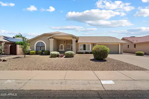20619 N Stonegate Dr, Sun City West, AZ 85375