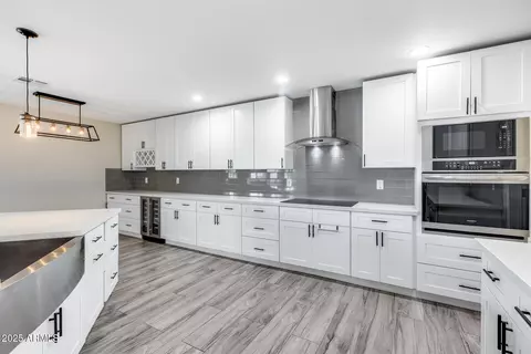Kitchen - 1809 E Ronald Rd, Phoenix, AZ 85022 photo 2 of 5