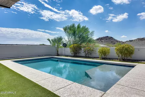 Exterior - 1809 E Ronald Rd, Phoenix, AZ 85022 photo 1 of 6
