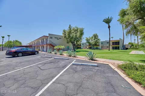 Exterior - 3737 E Turney Ave #207, Phoenix, AZ 85018 photo 4 of 4