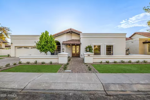 9826 N 83rd Pl, Scottsdale, AZ 85258