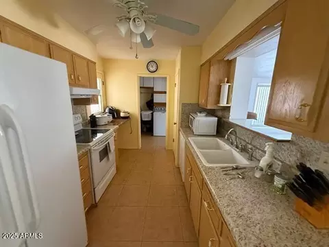 10026 W Tarrytown Ave, Sun City, AZ 85351