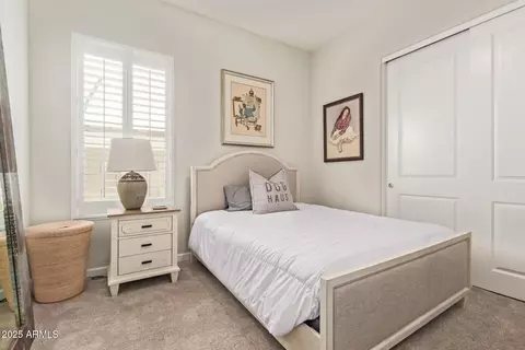 Bedroom - 6608 E Libby St, Phoenix, AZ 85054 photo 3 of 5