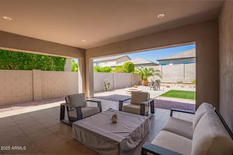 Exterior - 6608 E Libby St, Phoenix, AZ 85054 photo 1 of 5