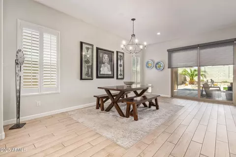 Dining - 6608 E Libby St, Phoenix, AZ 85054 photo 1 of 1