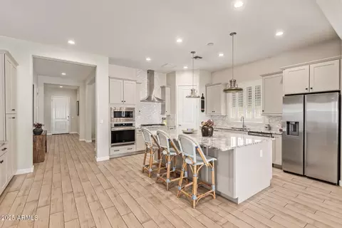 6608 E Libby St, Phoenix, AZ 85054