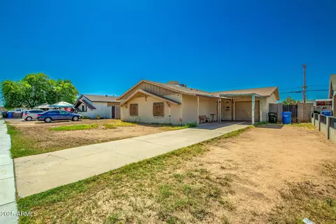 5527 W Earll Dr, Phoenix, AZ 85031