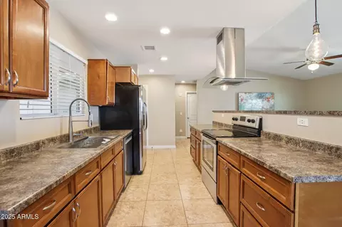 10420 W Devonshire Ave, Phoenix, AZ 85037 photo 3