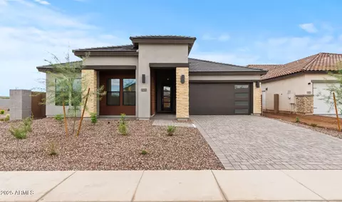 614 E Greenback Dr, San Tan Valley, AZ 85140