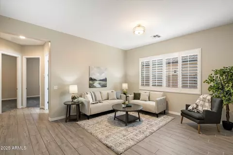 Living - 3014 E Desert Ln, Phoenix, AZ 85042 photo 5 of 5