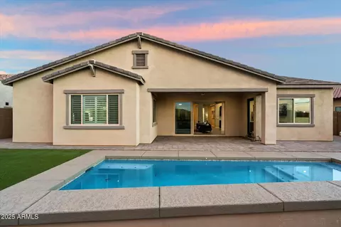 Exterior - 3014 E Desert Ln, Phoenix, AZ 85042 photo 10 of 13