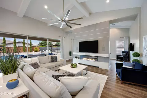 Living - 10420 E Trillium Ave, Mesa, AZ 85212 photo 2 of 8