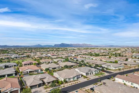 View/Area - 10420 E Trillium Ave, Mesa, AZ 85212 photo 1 of 8