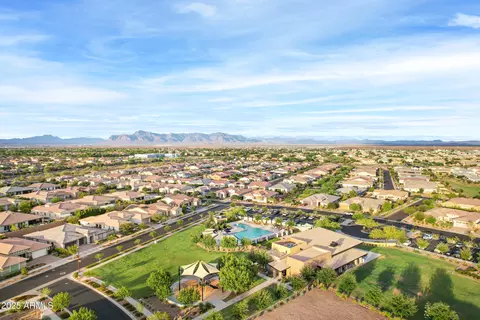 View/Area - 10420 E Trillium Ave, Mesa, AZ 85212 photo 7 of 8