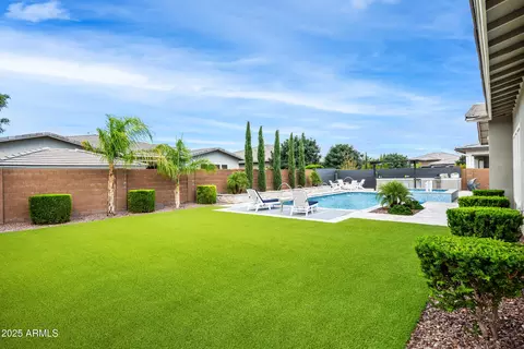 Exterior - 10420 E Trillium Ave, Mesa, AZ 85212 photo 5 of 21