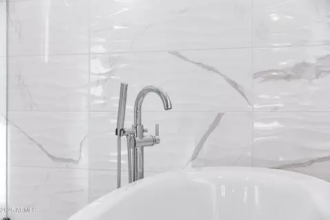Bath - 10420 E Trillium Ave, Mesa, AZ 85212 photo 8 of 8