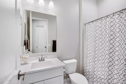 Bath - 10420 E Trillium Ave, Mesa, AZ 85212 photo 1 of 8