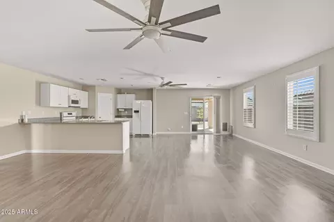 1621 W Laguna Dr, Coolidge, AZ 85128