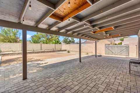 1368 E Wickieup Ln, Phoenix, AZ 85024 photo 27